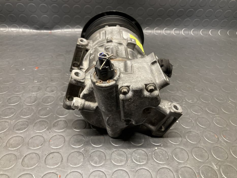 Компресор за тойота авенсис Т25/Toyota avensis T25 2.2D4D 03-08г