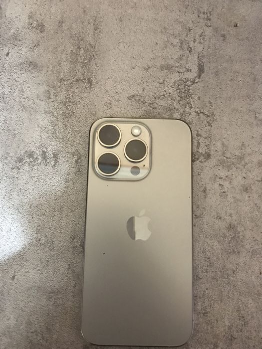 iPhone 15 pro 128 gb