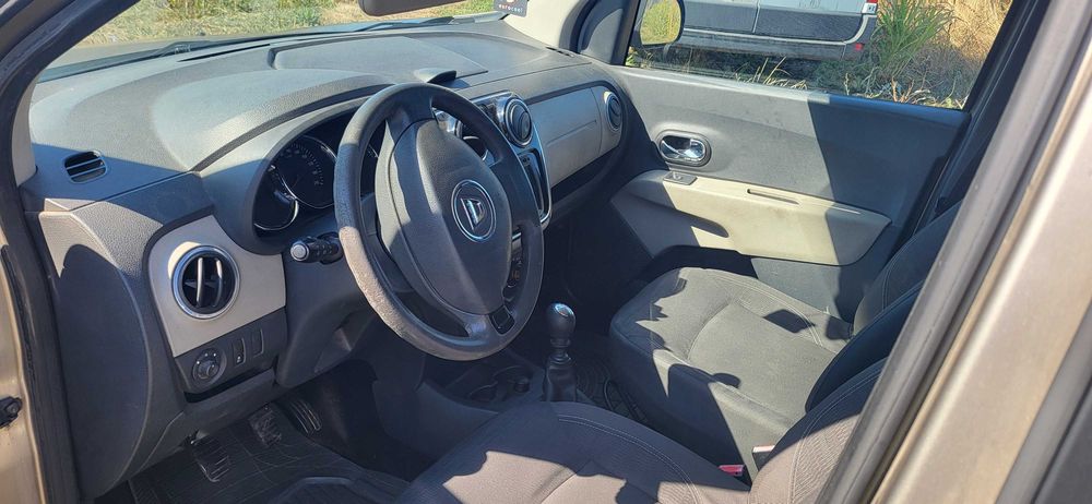dacia lodgy an 2014 Euro 5 , motorina 7 locuri