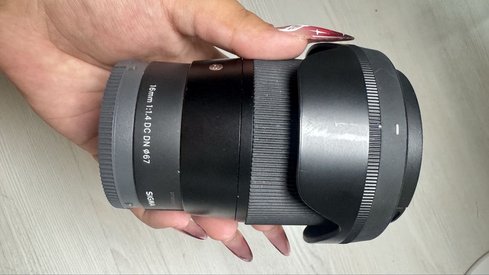 Sony ZV-E10 + Sigma 16mm f/1.4 + Sony 18-105mm f/5+ Аксесуары