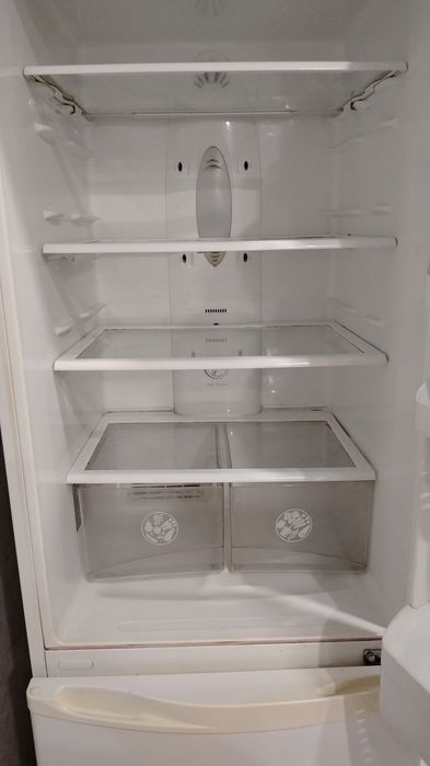 Продам холодильник  LG