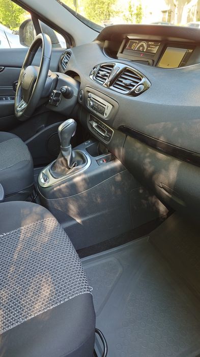 RENAULT Scenic 2013 — imagine 3