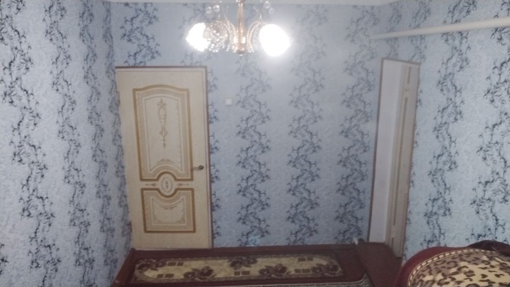 Qonirat,Qirqqiz pos,jd domda 3xanali kv satiladi.