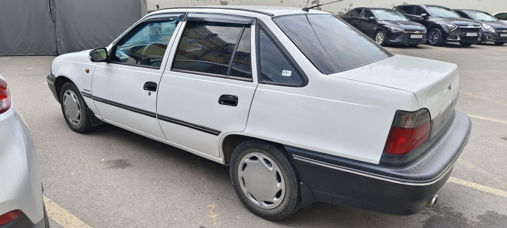 Srochna sotiladi Nexia 1 1,5 dons super salon Gen bor