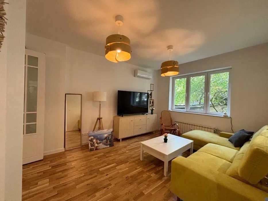 Дава се под наем Двустаен апартамент в София, Център - 65 кв.м за 500 € - Снимка #2