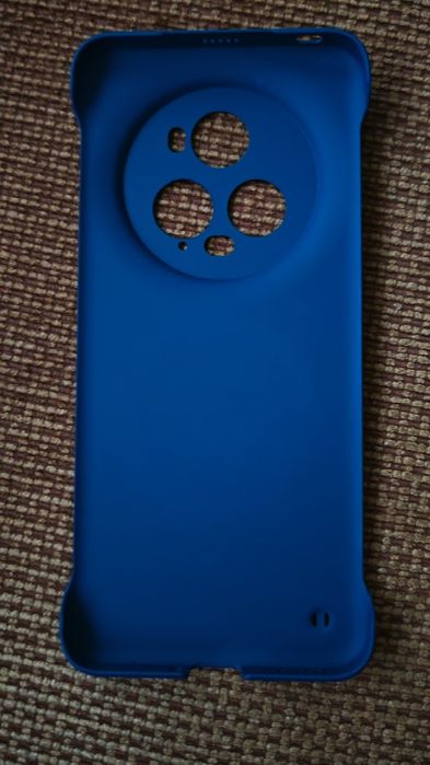 Продавам калъфи за Honor Magic 6 Pro и 5 Pro