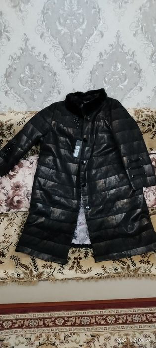 Продам стеганку куртку