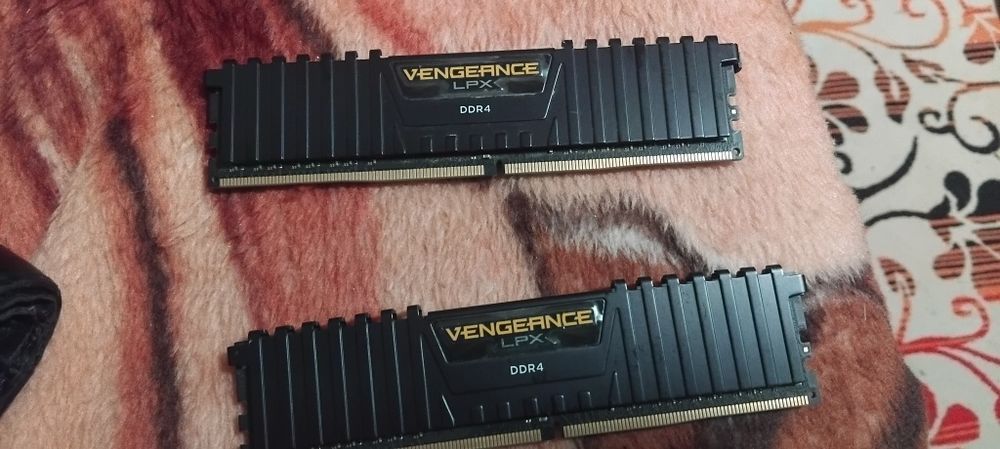 Memorie ram 16 gb 2×8 gb vengeance