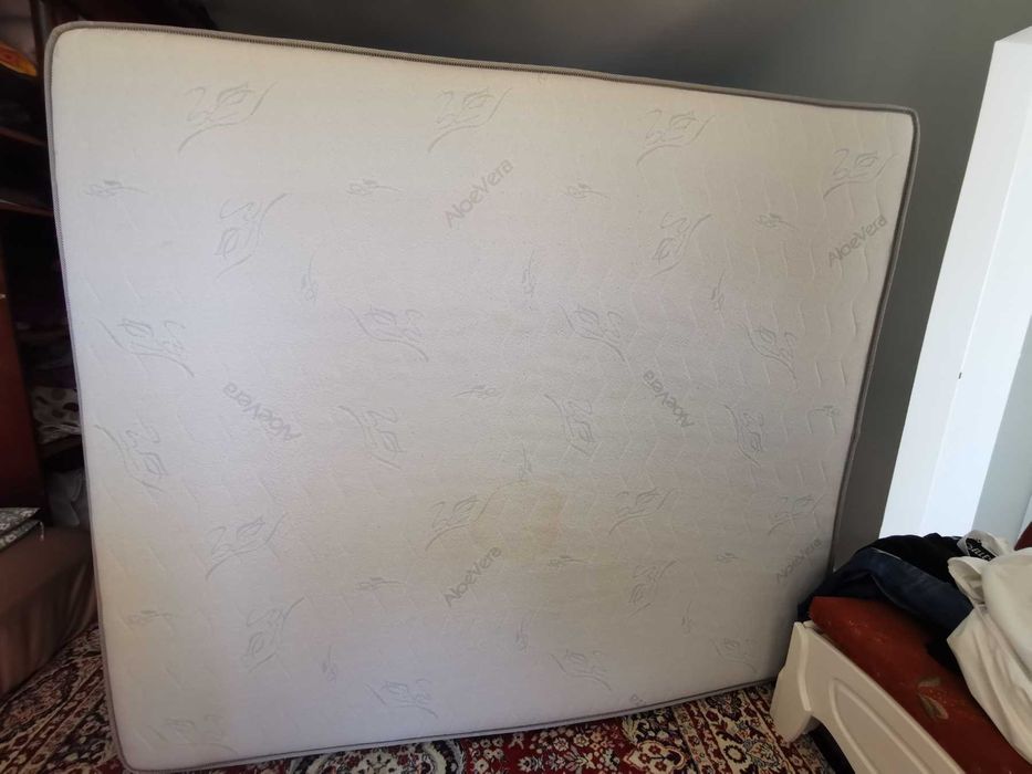 Матрак 164/190 със свалящ се калъф