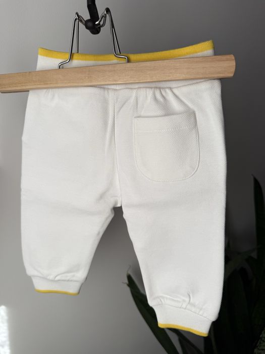 Set Moschino, nou cu eticheta, marimea 6-9 luni