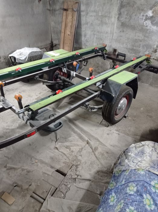 Продам лофет для лодки.