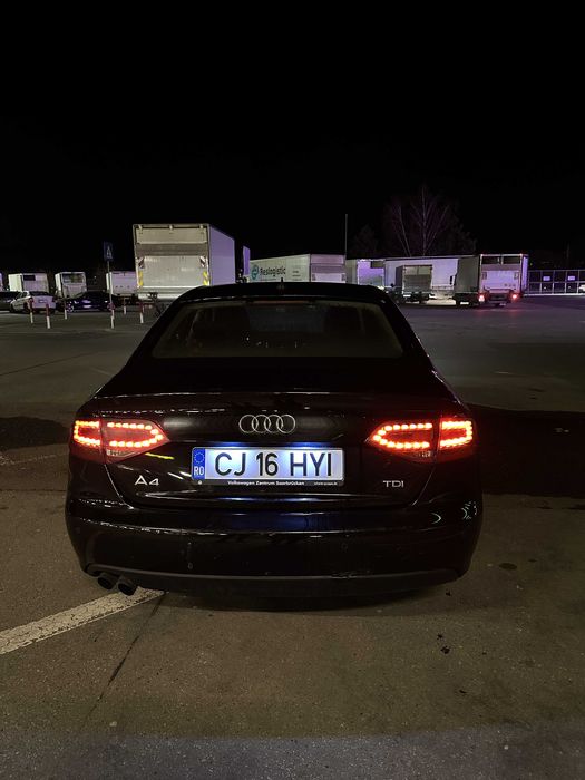 Audi a4 b8 2012 2.0tdi cutie automata faruri si stopuri bixenon/led