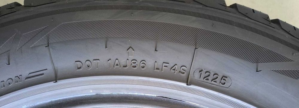 235/55 R18 100W UNIGRIP All Season Anvelope mixte M+S Protectie janta
