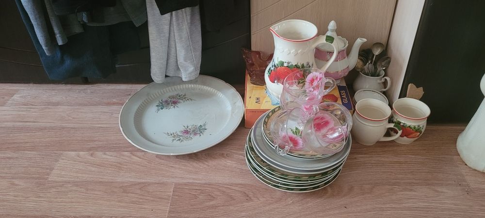 Посуда б/у продам