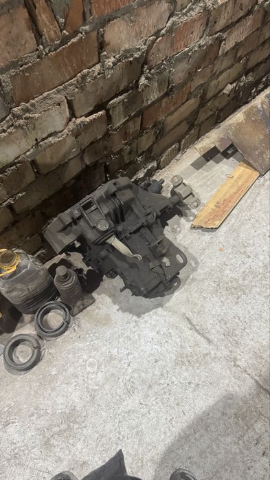 Продам каробку на ваз 2110