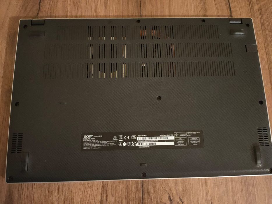 Leptop Acer aspire 3