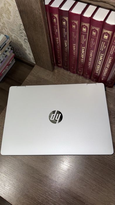 HP OmniBook 5 Flip Laptop 14