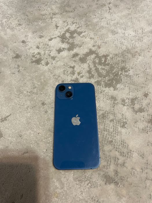 Iphone 13 голубой