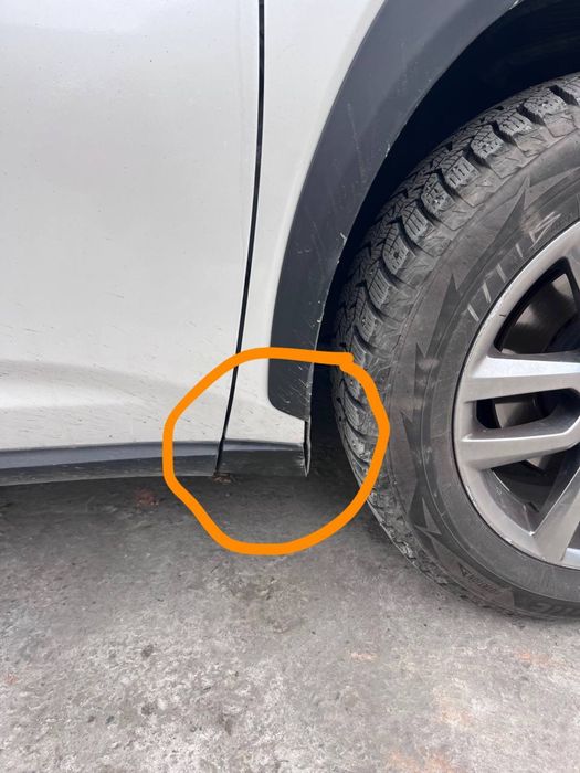 Нижняя накладка крыла Lexus NX