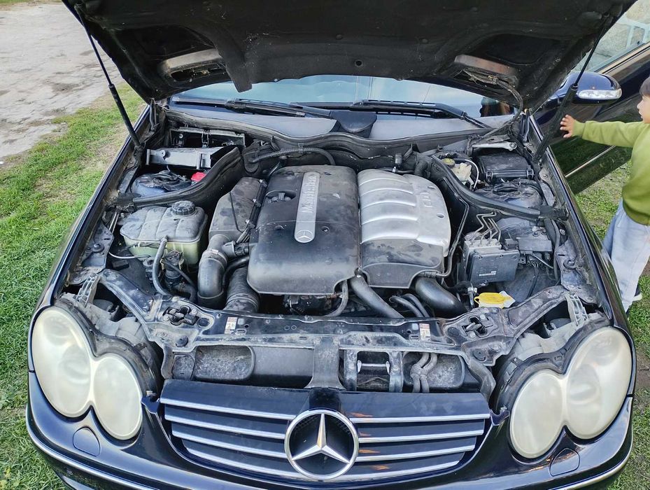 Mercedes CLK 270 cdi, 2003 г на части