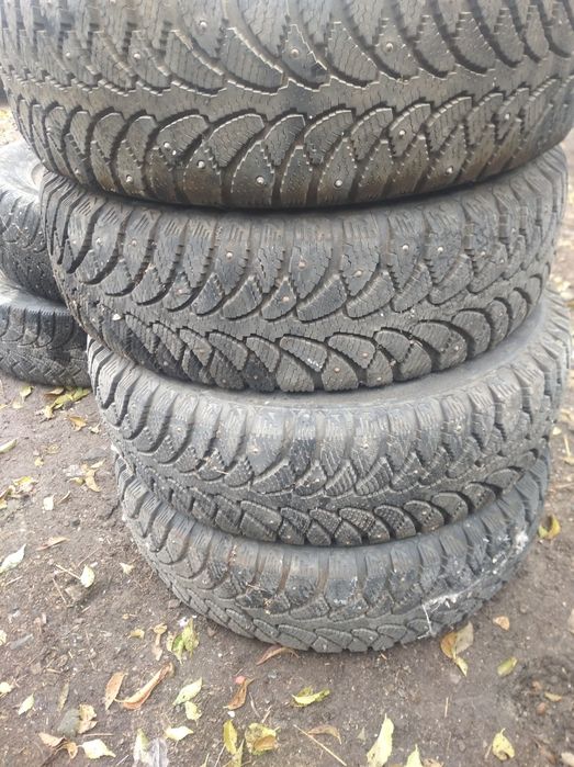 Продам зимние шины
