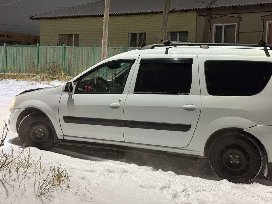 Продам машину LADA LARGUS 2014