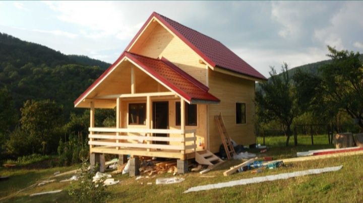 Construim case și cabane din lemn
