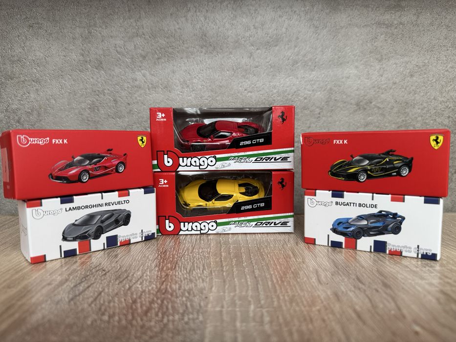 Bburago в размер 1:64.