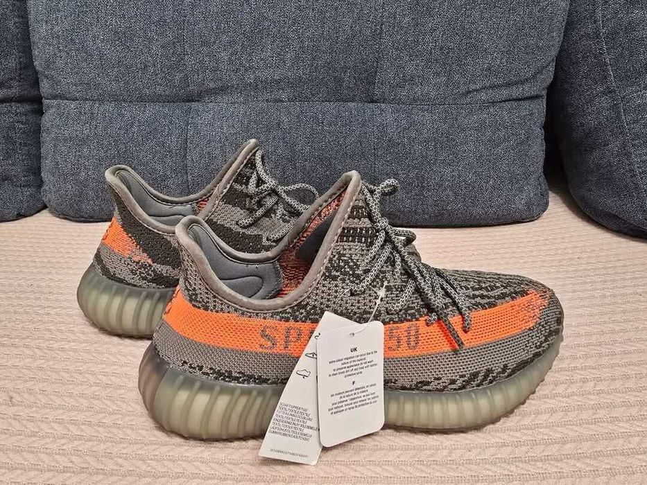 Adidasi Yeezy Boost 350 Carbon Beluga