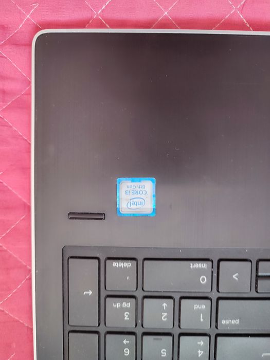 Продам ноутбук hp .