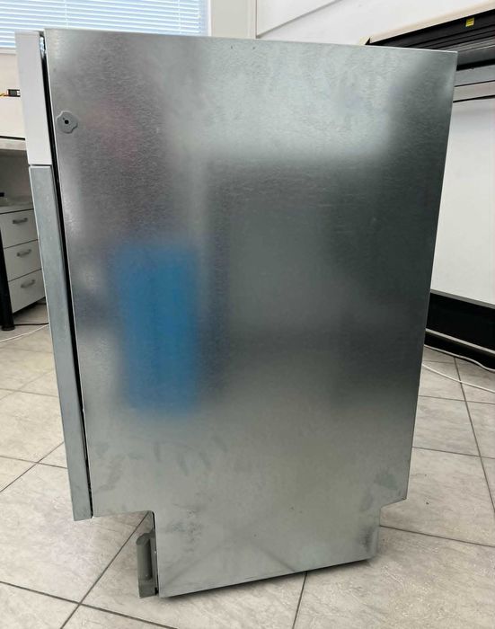 Съдомиялна за вграждане Whirlpool WI3010 60см / Като нова