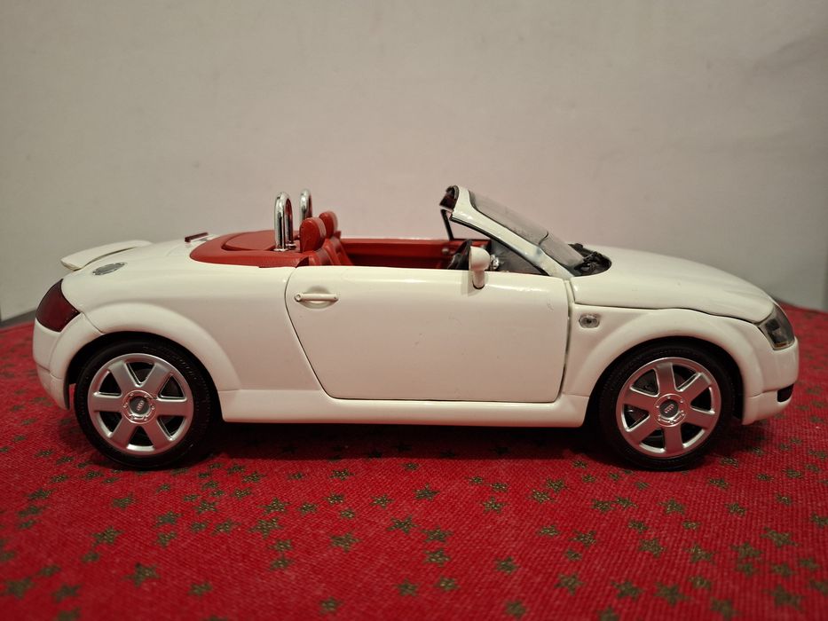 Macheta Audi TT,scara  1/18