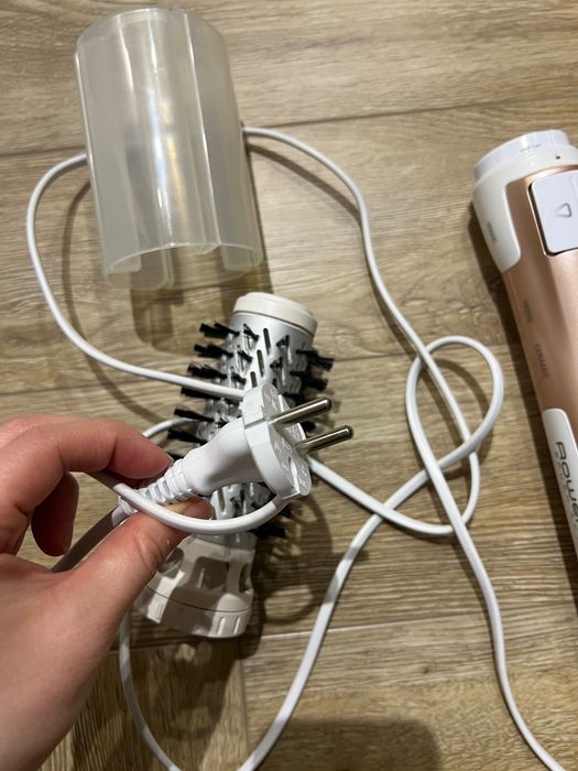 Rowenta фен щетка новая