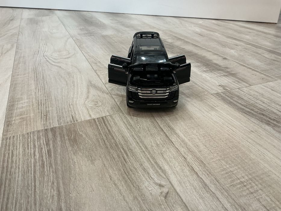 Машину игрушечная, с прицепом