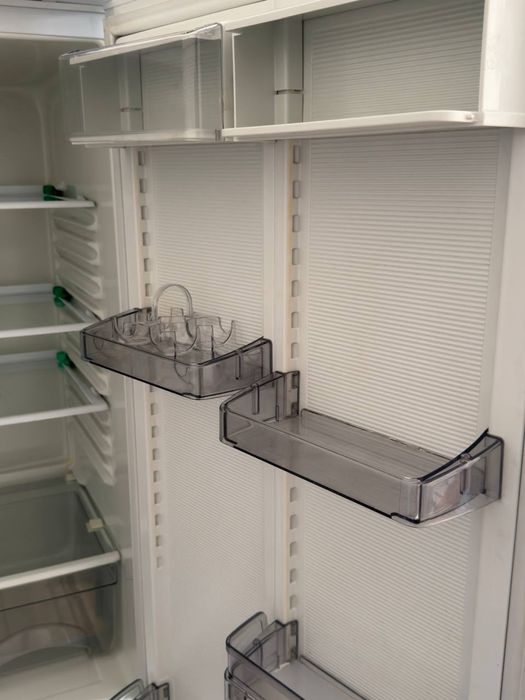 ATLANT xolodilnik sotiladi!