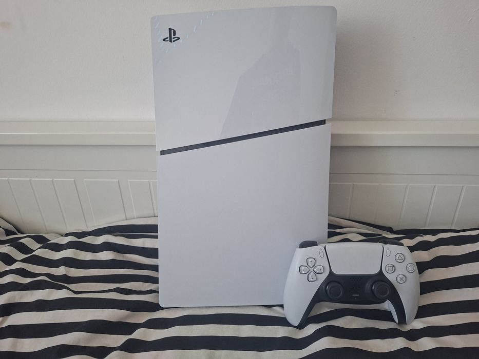 PS5 slim 1 tb digital inca in garantie