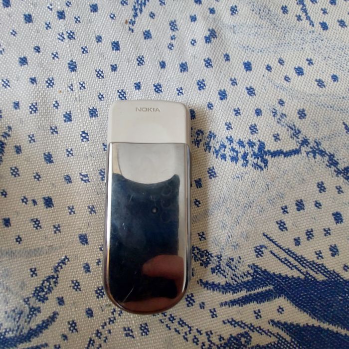 продам нокия 8800 сирокко