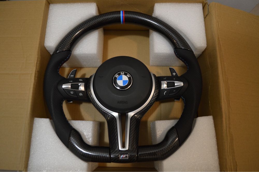 Volan Carbon BMW Seria 1 2 3 4 5 6 7 X1 X2 X3 X4 X5 X6 E/F F01 F02 F03 F04 F06 F12 F13 F15 F16 F10 F