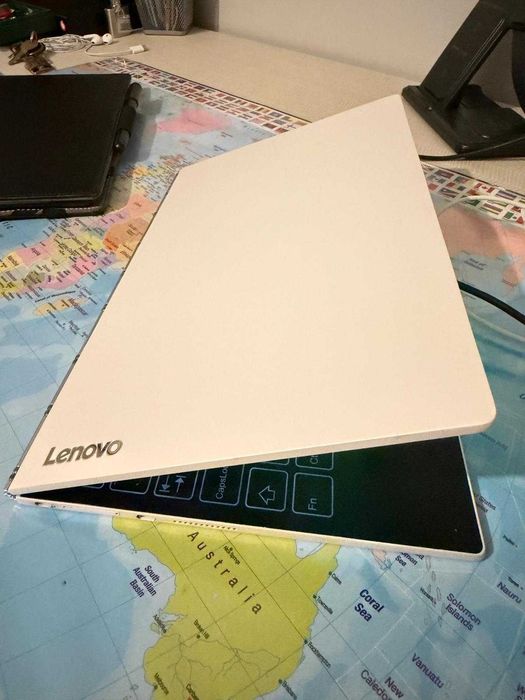 Lenovo Yoga Book YB1-X91L Windows 10 + Real Pen, husă și foi Create Pad