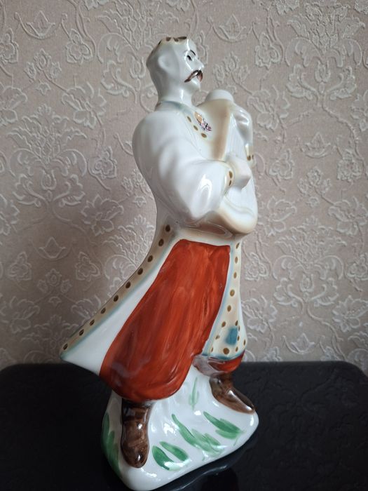 Продам статуэтку УССР