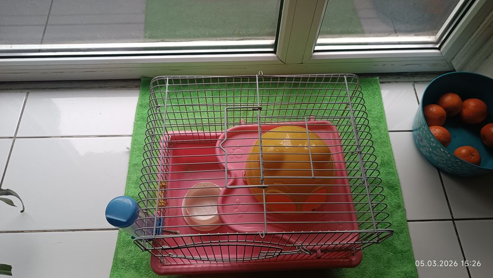 Продаю клетку для хомяка