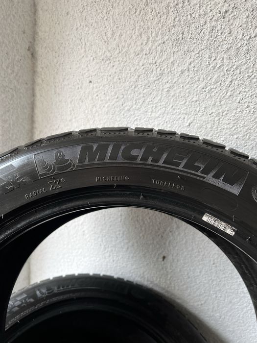 255 45 R19 Michelin Pilot Alpin