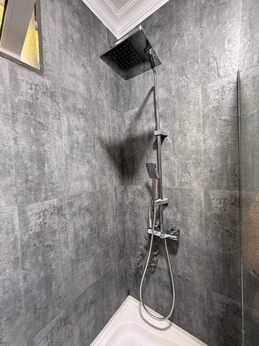 Сдается Шикарная квартира на максим горький Буз-Базар, метро БИЙ 1/1/2