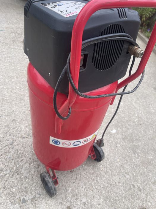 Компресор за въздох 50L