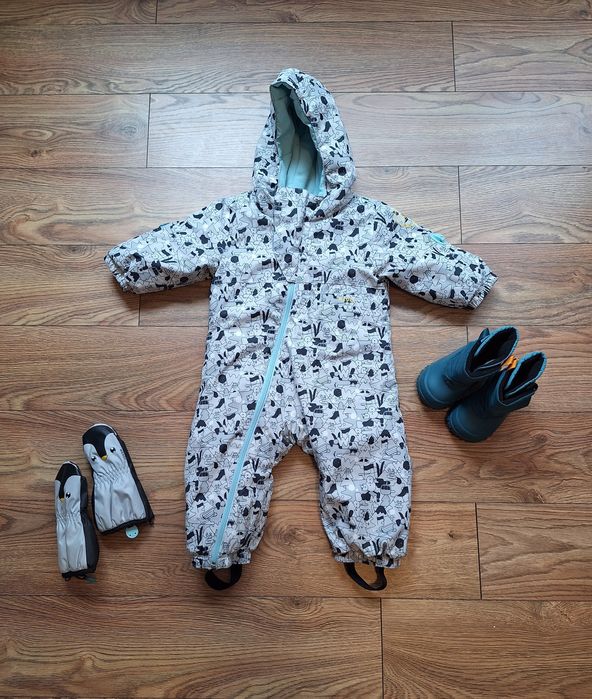 Бебешки космонавт и ботушки