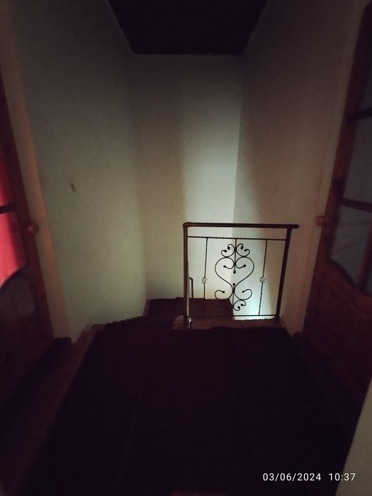 Uy sotiladi keles Navoiyda