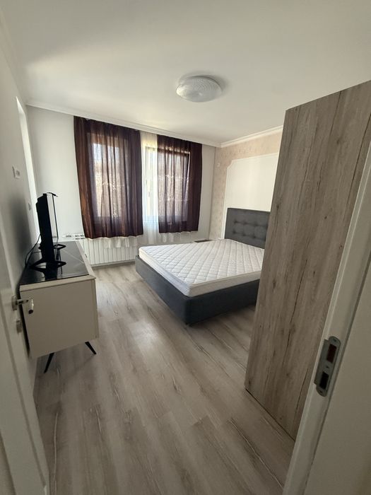 Двустаен Апартамент под наем 400€
