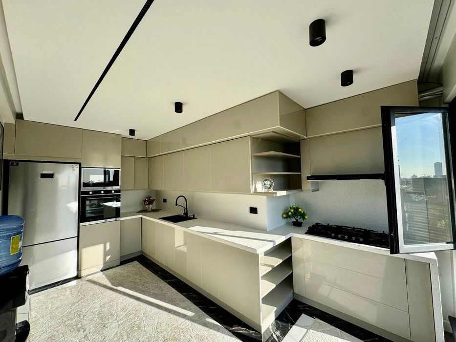 Продаётся квартира в Ул Афросиёб Ор Метро Ойбек