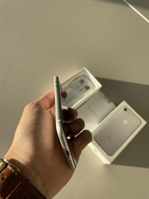 Vand iPhone SE White