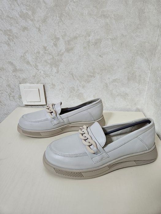 Продам лоферы unichel рр 36